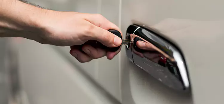 Why Choose Our Auto Locksmith Team in Chillicothe, OH?